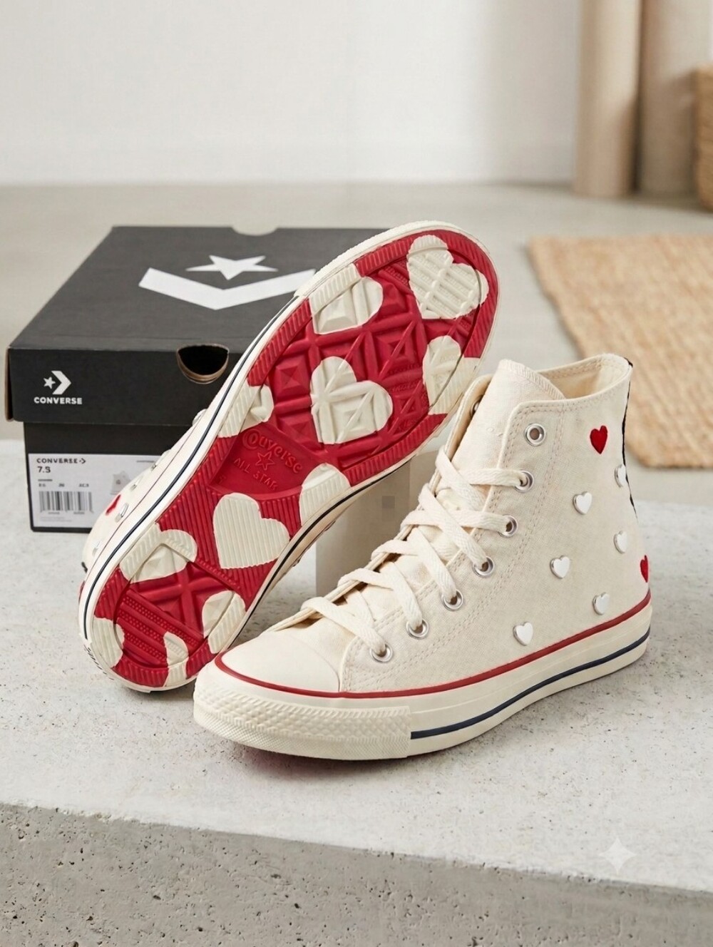 NIB Converse Chuck Taylor All Star Hearts Vintage White
